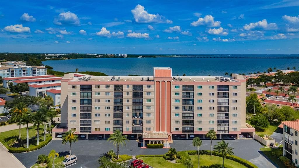 19029 US HIGHWAY 19 N UNIT 9-605 CLEARWATER, FL 33764