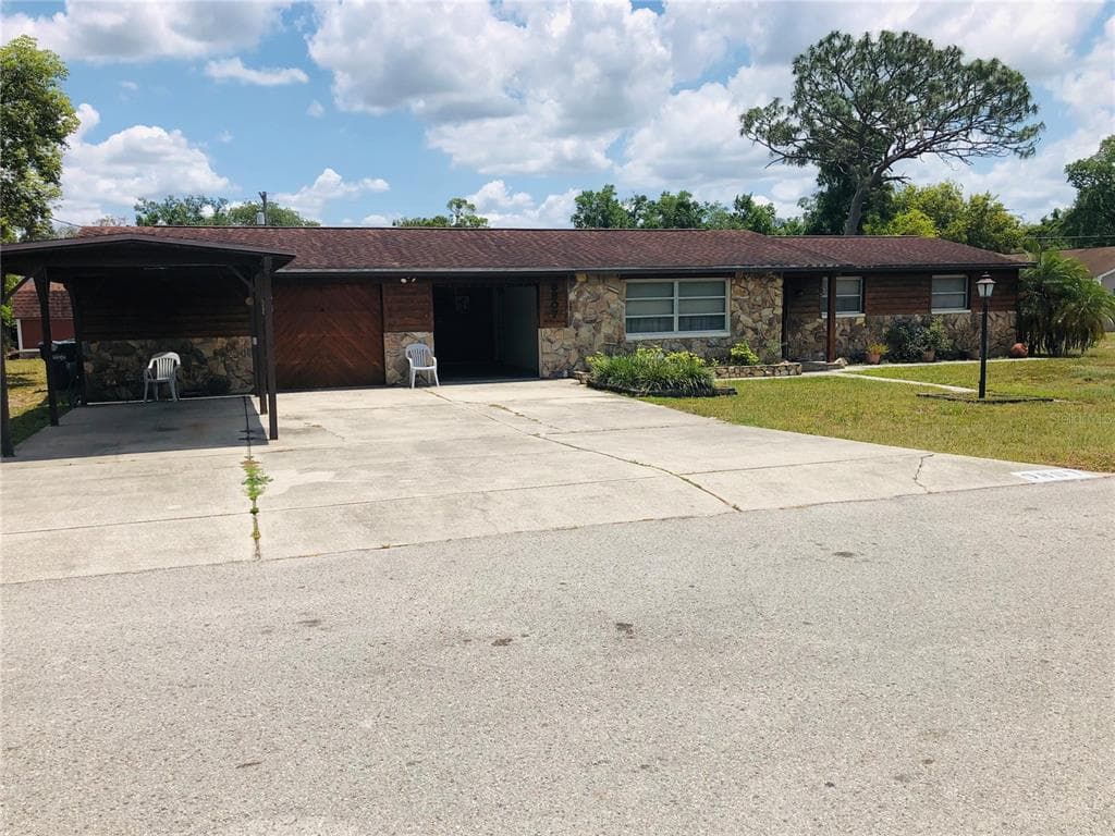 9807 N OJUS DRIVE TAMPA, FL 33617