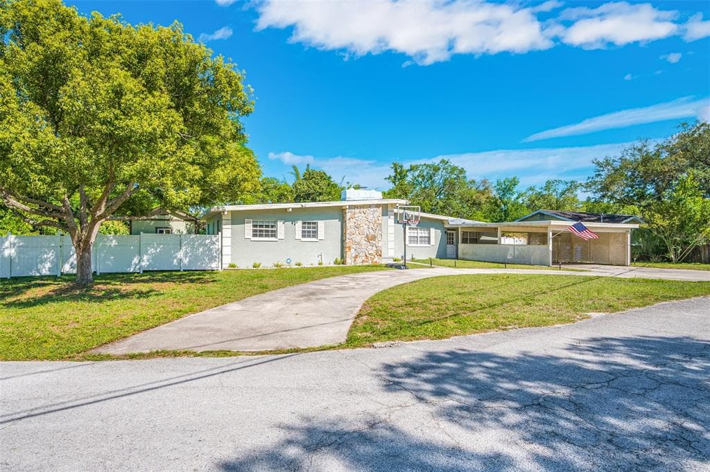 12719 FOREST HILLS DRIVE TAMPA, FL 33612