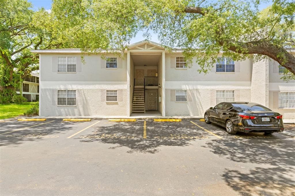 14466 REUTER STRASSE CIRCLE UNIT 505 TAMPA, FL 33613