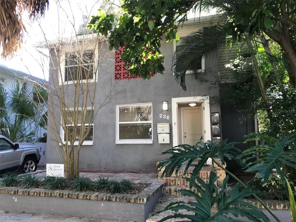 236 6TH AVENUE N UNIT E ST PETERSBURG, FL 33701
