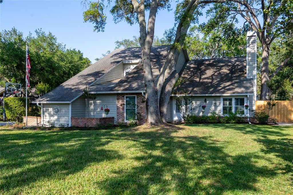 1881 CASTLE WOODS DRIVE