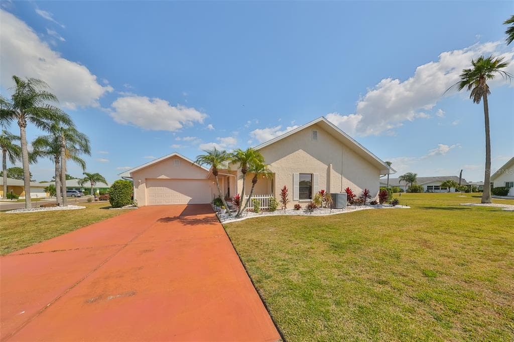 2014 MEADOWLARK LANE SUN CITY CENTER, FL 33573