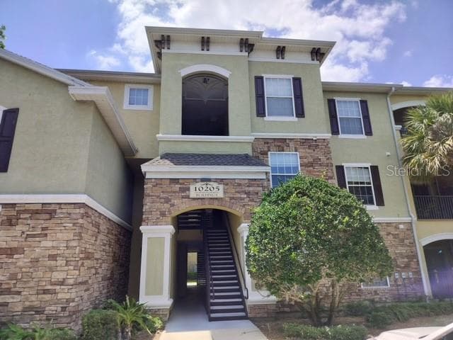 10205 COURTNEY PALMS BOULEVARD UNIT 301 TAMPA, FL 33619