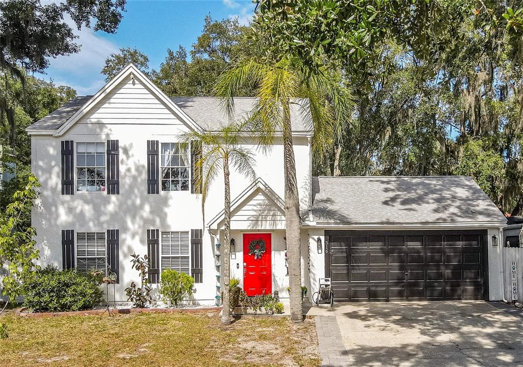 516 EMBERWOOD DRIVE