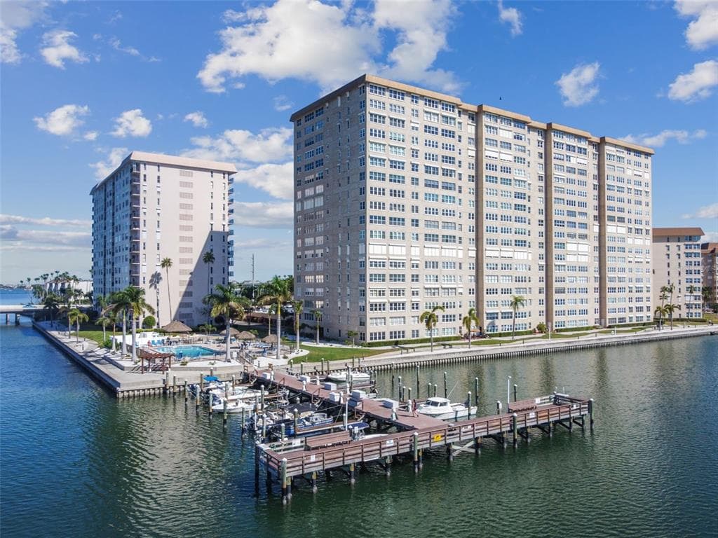 5200 BRITTANY DRIVE S UNIT 1106 ST PETERSBURG, FL 33715