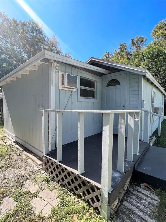 5558 CRISSMAN 1/2 DRIVE N ST PETERSBURG, FL 33714