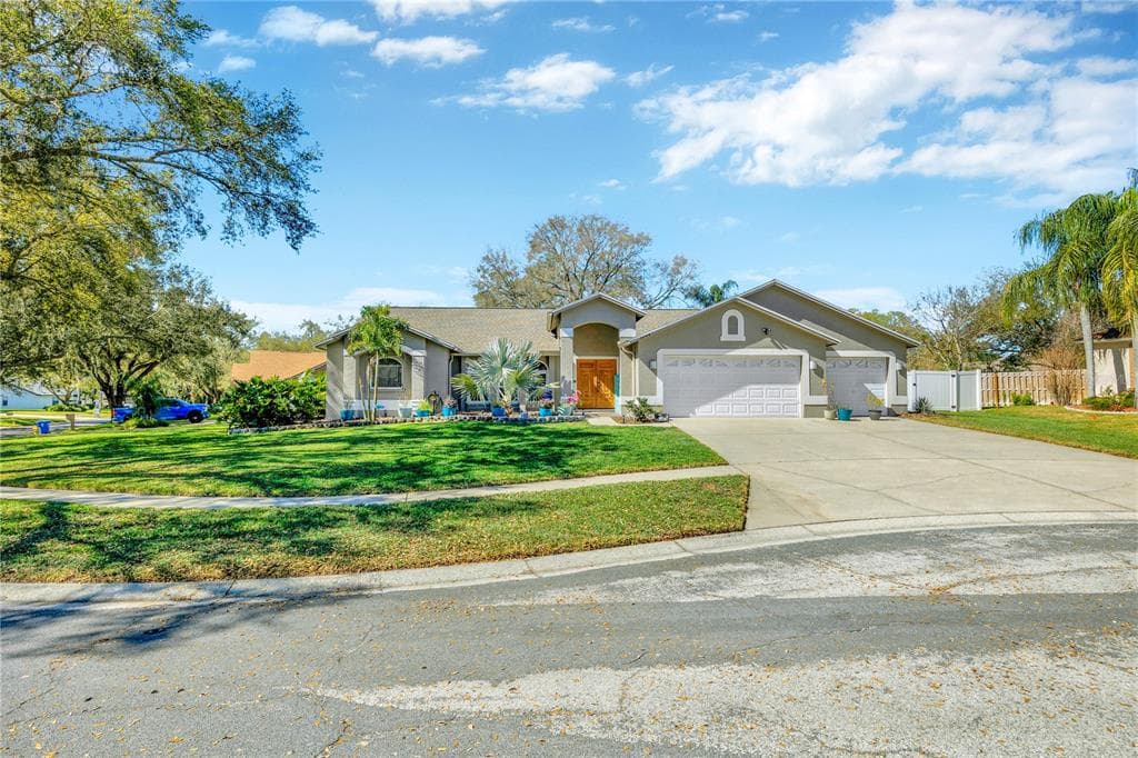 3904 NAPA PLACE