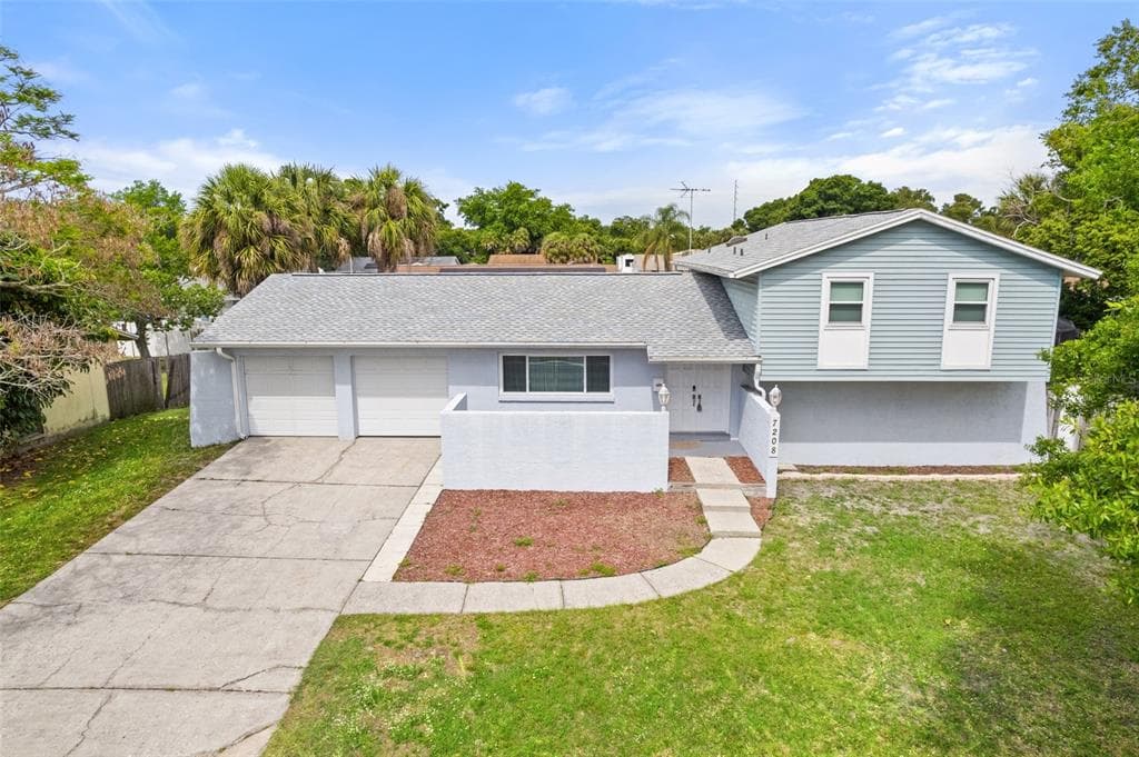 7208 CHESSWOOD COURT TAMPA, FL 33615