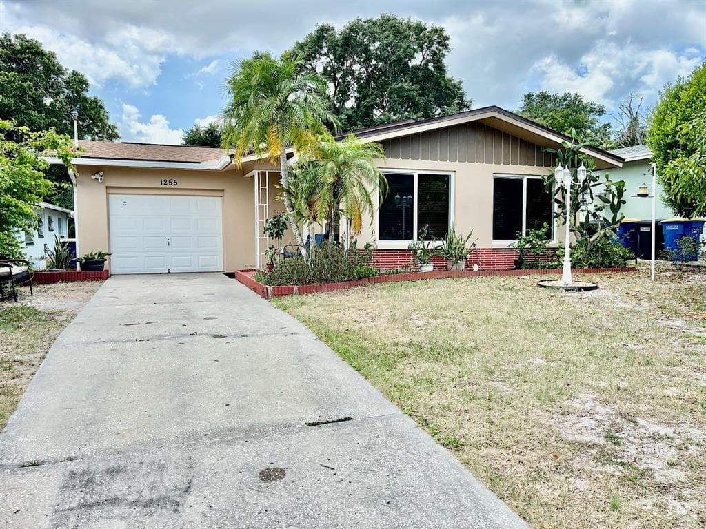 1255 PIERCE STREET CLEARWATER, FL 33756