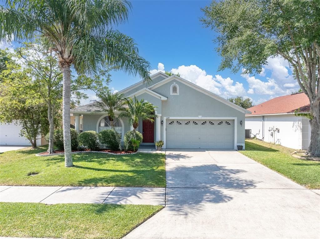 609 LAKE CYPRESS CIRCLE OLDSMAR, FL 34677