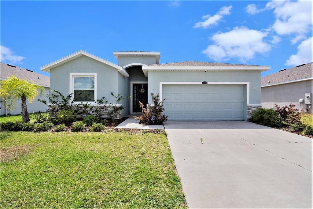 7139 STEER BLADE DRIVE ZEPHYRHILLS, FL 33541