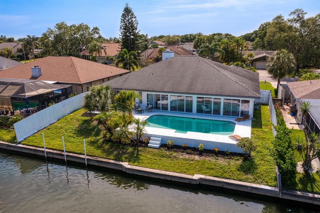 6105 SCHOONER WAY