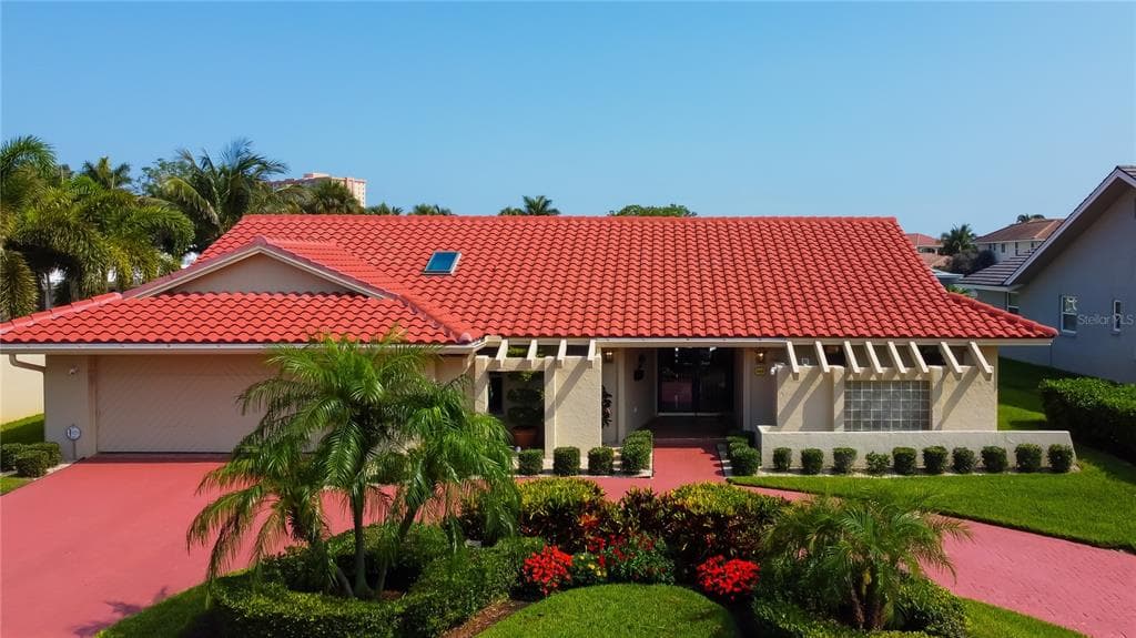 4981 61ST AVENUE S ST PETERSBURG, FL 33715