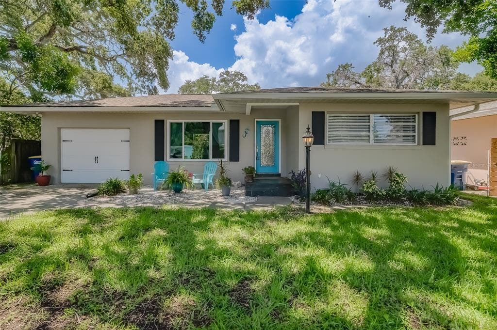 1045 COMMODORE STREET CLEARWATER, FL 33755