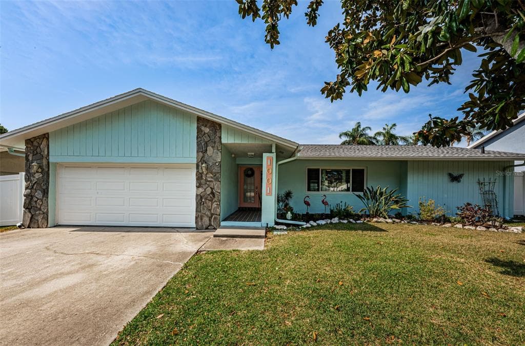1001 CARDIGAN LANE PALM HARBOR, FL 34683