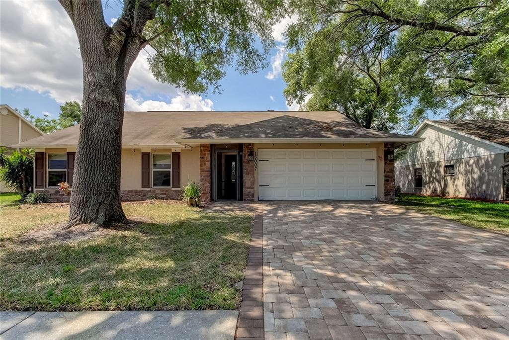 15007 REDCLIFF DRIVE TAMPA, FL 33625