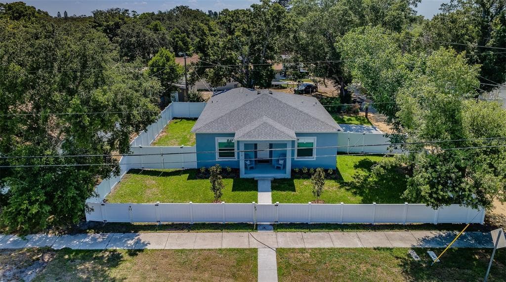 1918 46TH STREET S ST PETERSBURG, FL 33711