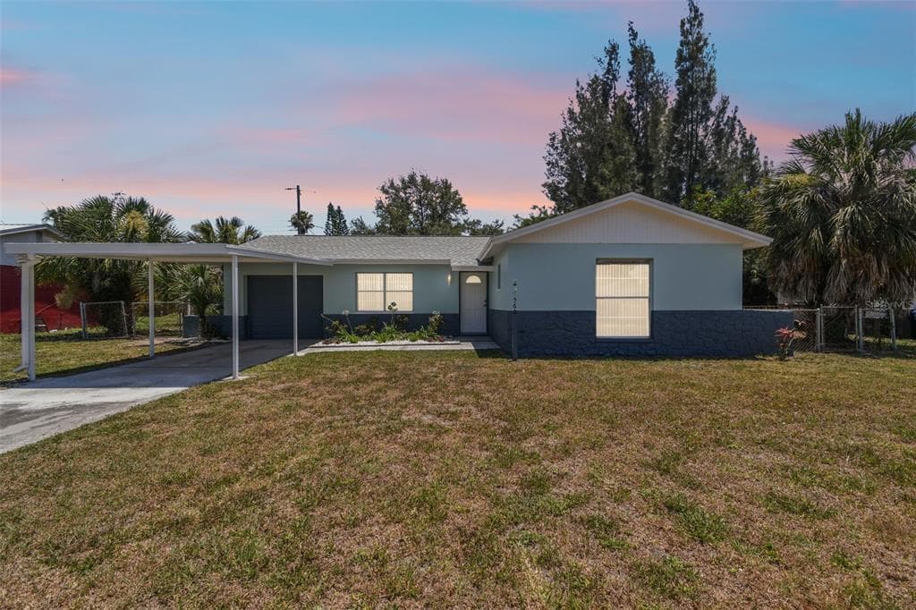 560 FLORIDA CIRCLE S APOLLO BEACH, FL 33572