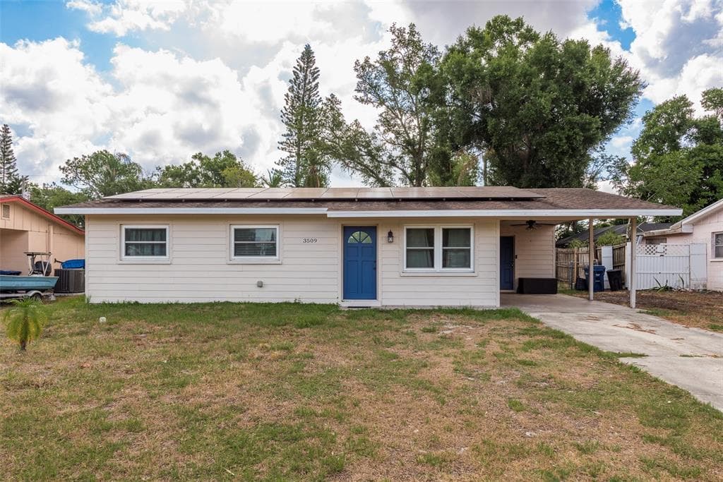 3509 LALANI BOULEVARD SARASOTA, FL 34232