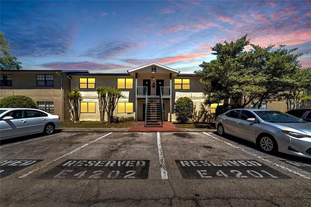 204 PINE TULIP COURT UNIT 201