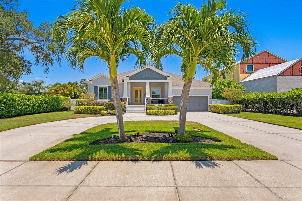 1036 SNELL ISLE BOULEVARD NE ST PETERSBURG, FL 33704