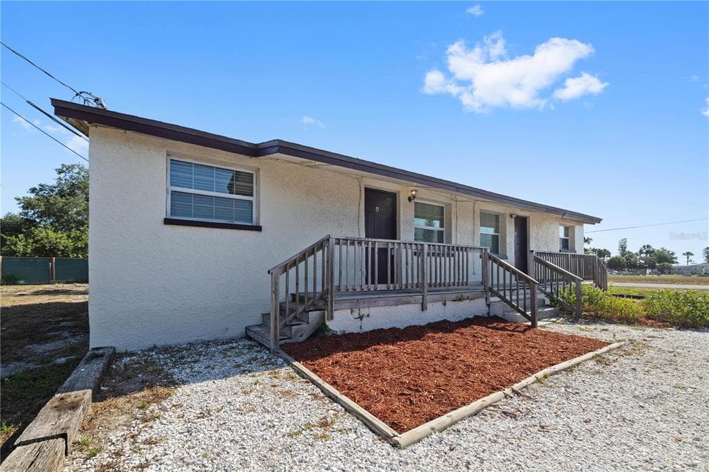 1901 GULF CITY ROAD RUSKIN, FL 33570