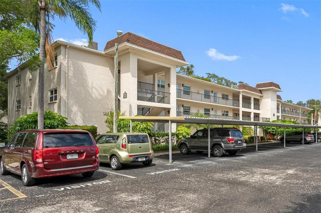 861 MAPLE COURT UNIT 307 DUNEDIN, FL 34698