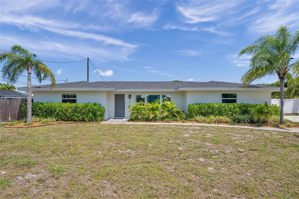 2465 CONSTITUTION BOULEVARD SARASOTA, FL 34231