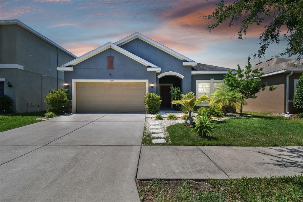 8109 BRICKLETON WOODS AVENUE GIBSONTON, FL 33534
