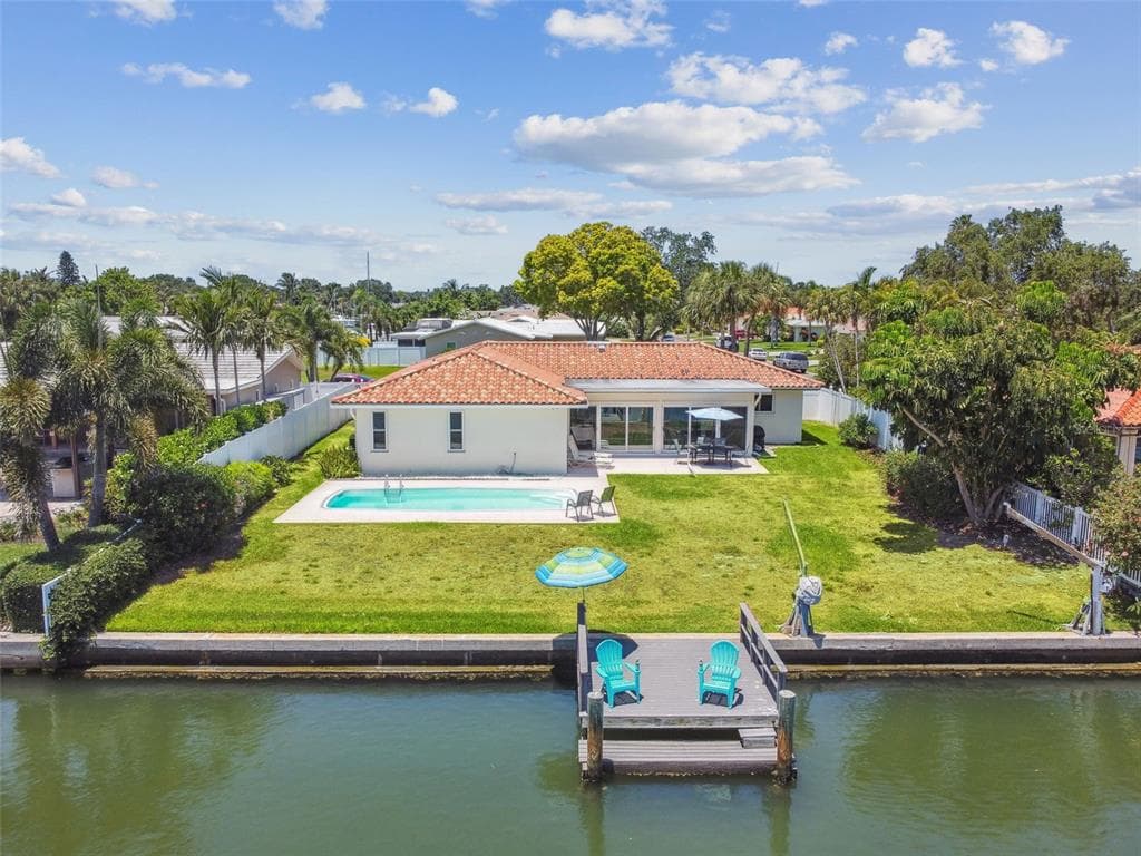 3850 46TH AVENUE S ST PETERSBURG, FL 33711