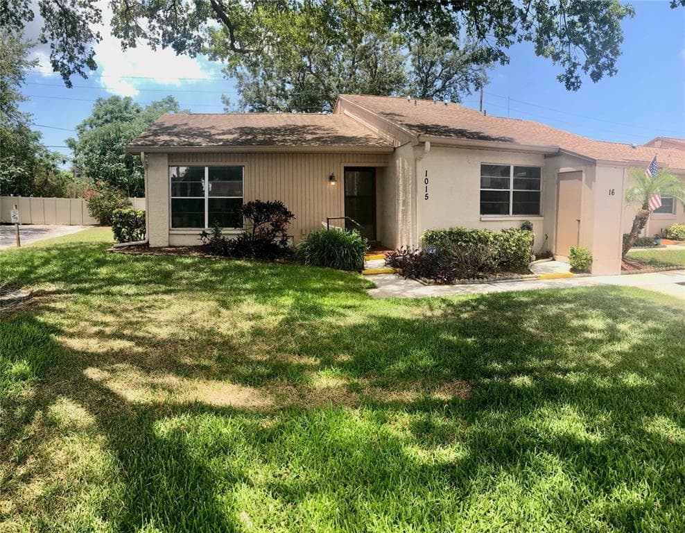 1015 BOWSPRIT LANE UNIT 7