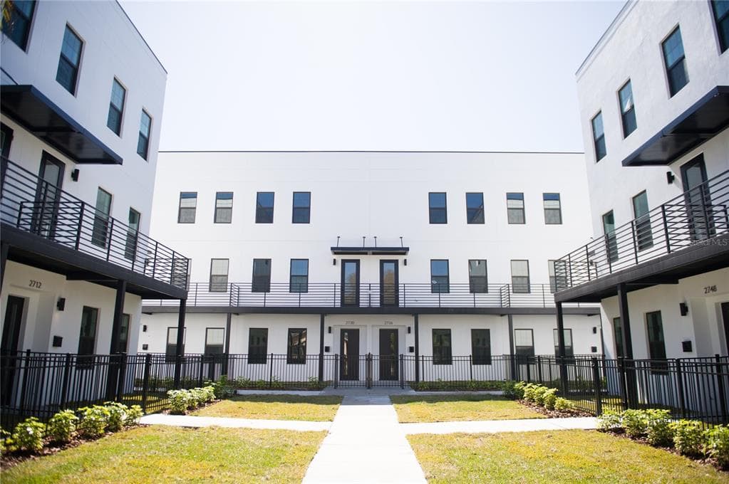 2706 5TH AVENUE S ST PETERSBURG, FL 33712