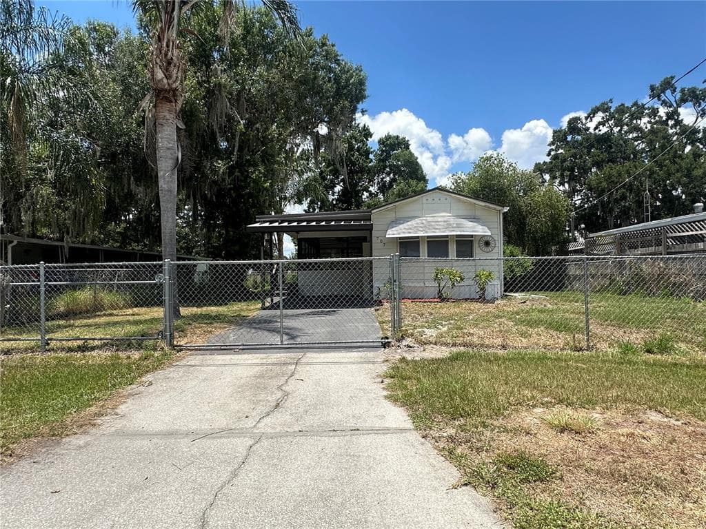 707 MARIANNA ROAD