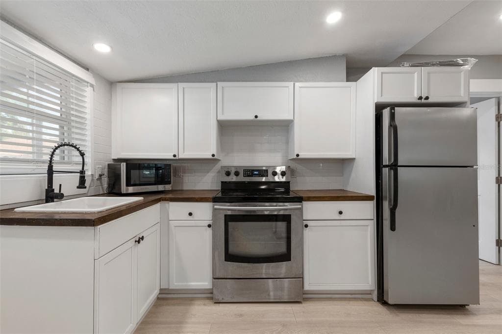 675 26TH AVENUE S ST PETERSBURG, FL 33705