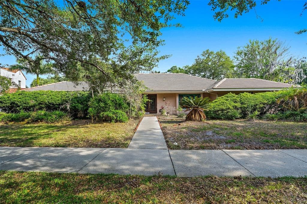 4818 S SUNSET BOULEVARD TAMPA, FL 33629
