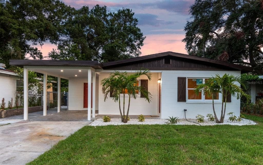 4318 W GREEN STREET TAMPA, FL 33607