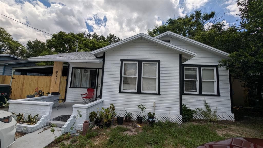 8711 N 13TH STREET TAMPA, FL 33604