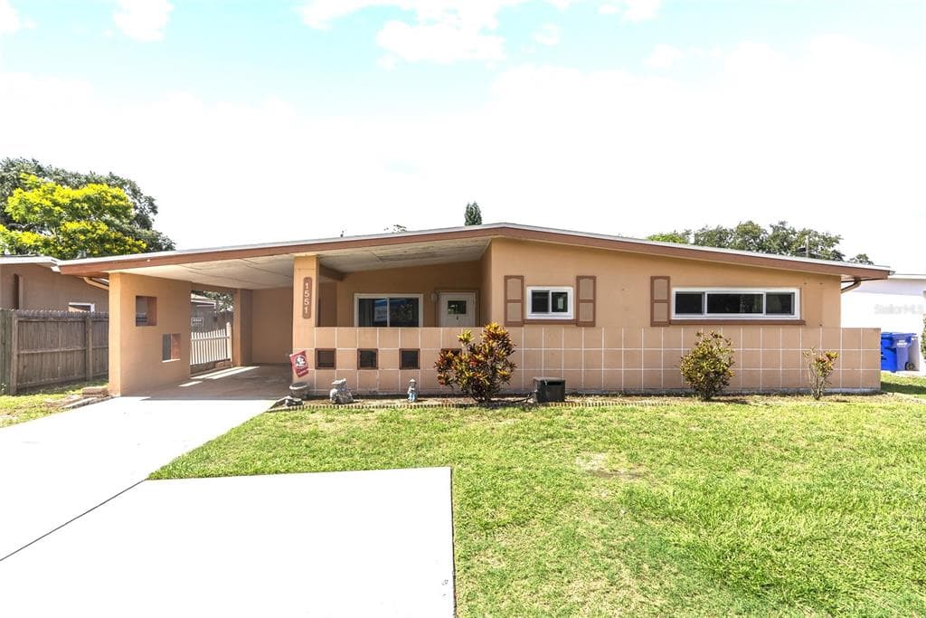 1551 BELLEAIR ROAD