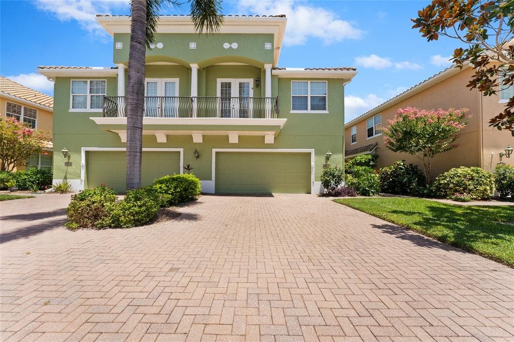 168 BANYAN BAY DRIVE ST PETERSBURG, FL 33705