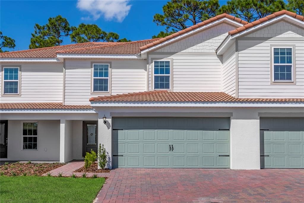 583 BAY LEAF DRIVE POINCIANA, FL 34759