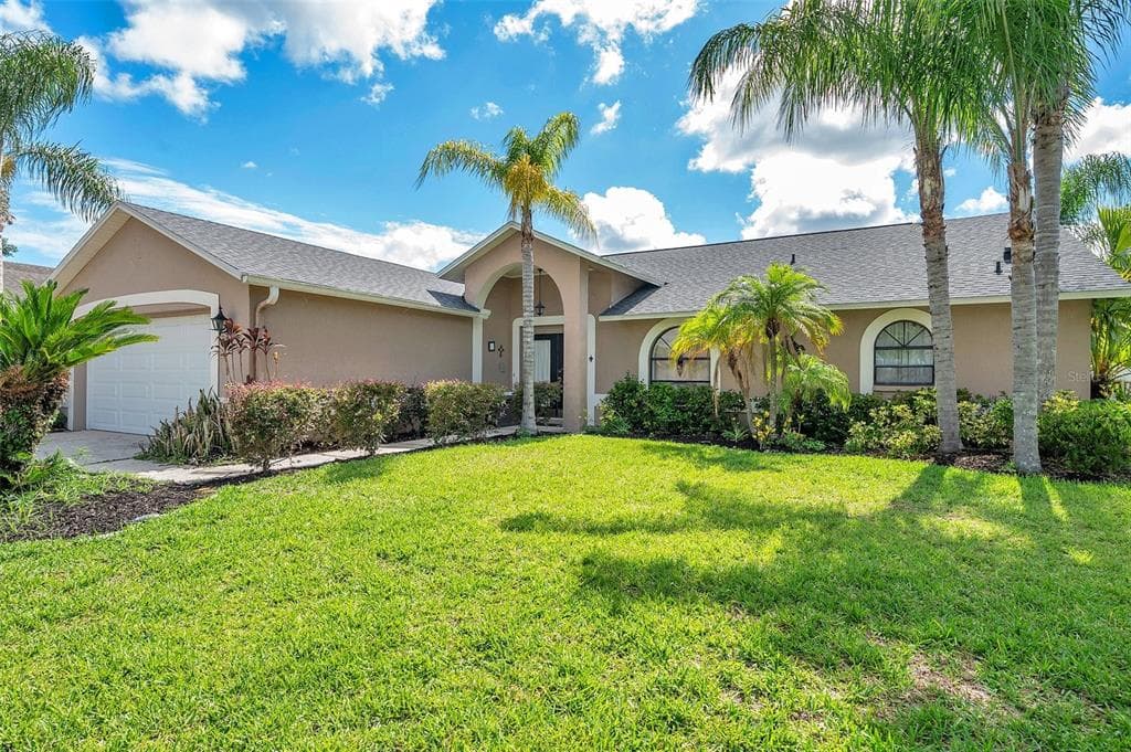 19718 WYNDHAM LAKES DRIVE ODESSA, FL 33556