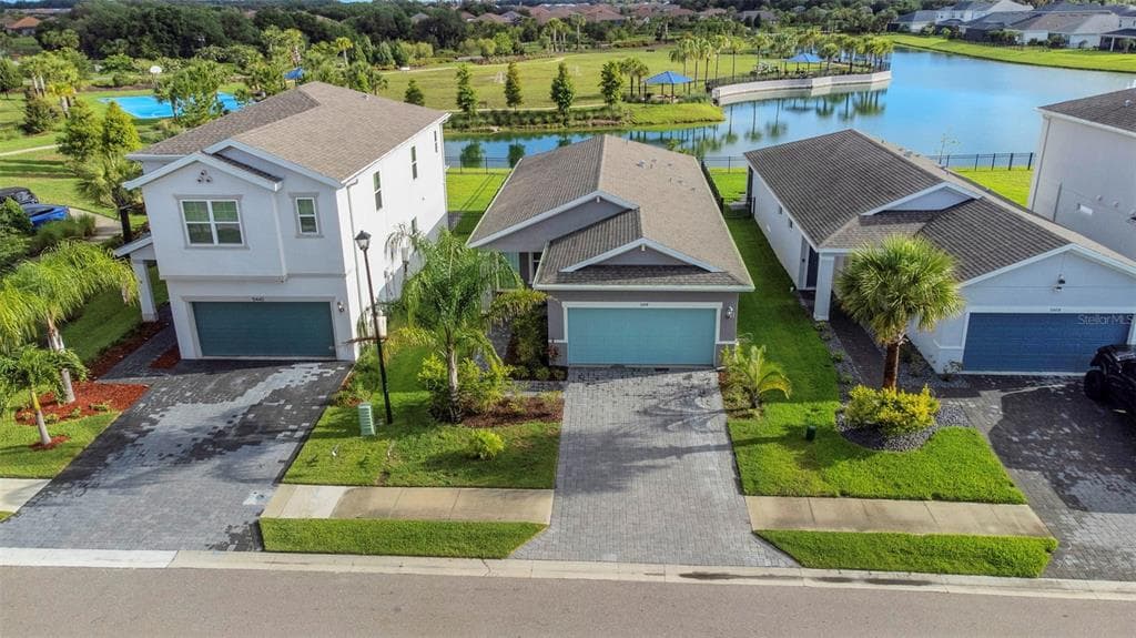 5504 BUNGALOW GROVE COURT PALMETTO, FL 34221