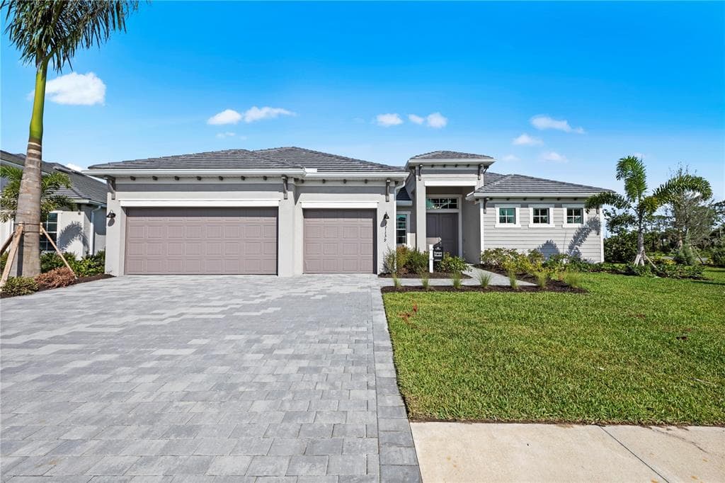 10385 SUNDAY DRIVE PORT CHARLOTTE, FL 33981