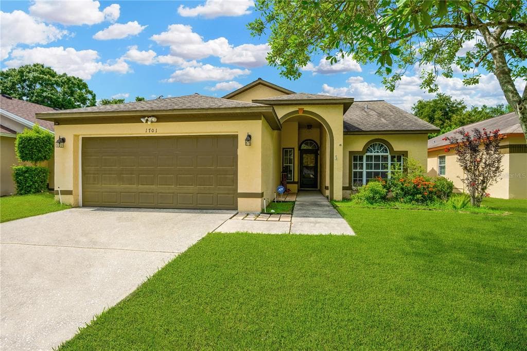 1701 ELK SPRING DRIVE BRANDON, FL 33511