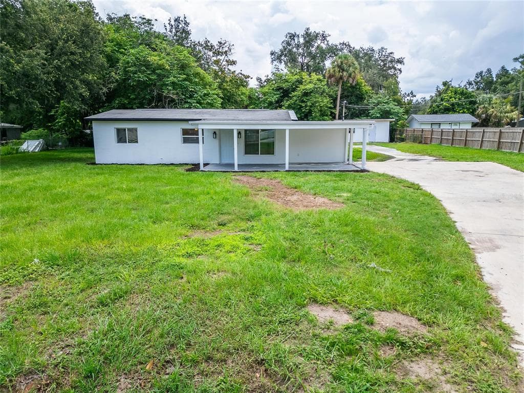9920 DAVIS STREET GIBSONTON, FL 33534
