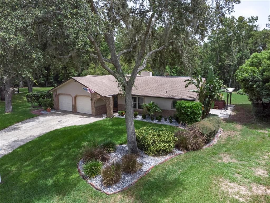 2331 WOODBEND CIRCLE NEW PORT RICHEY, FL 34655