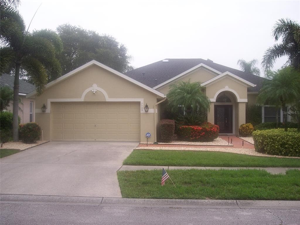 7309 COLONIAL LAKE DRIVE RIVERVIEW, FL 33578