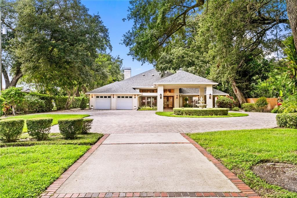 2925 W SLIGH AVENUE TAMPA, FL 33614