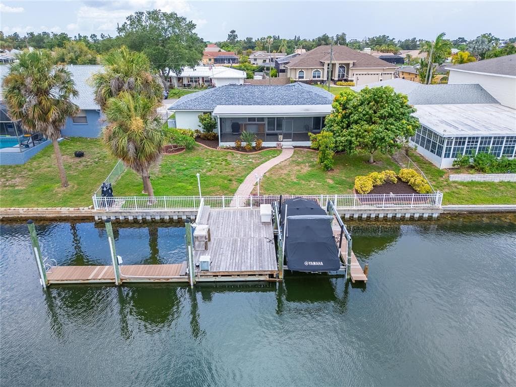 721 KINGSTON COURT